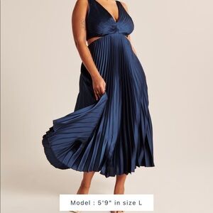 A&F Giselle Pleated Cutout Maxi Dress